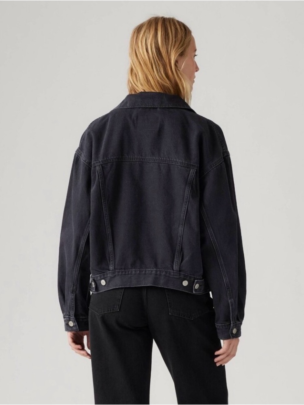 Levi's Black Denim Oversized Trucker Jacket - Picture 2 of 4